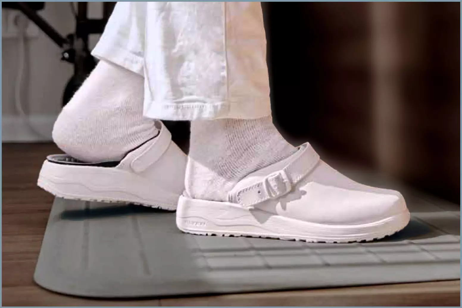 Arbeitssicherheitsschuh mit individueller Fußbettung und klappbarem Fersenriemen, für Medizin, Labor etc., ESD OB