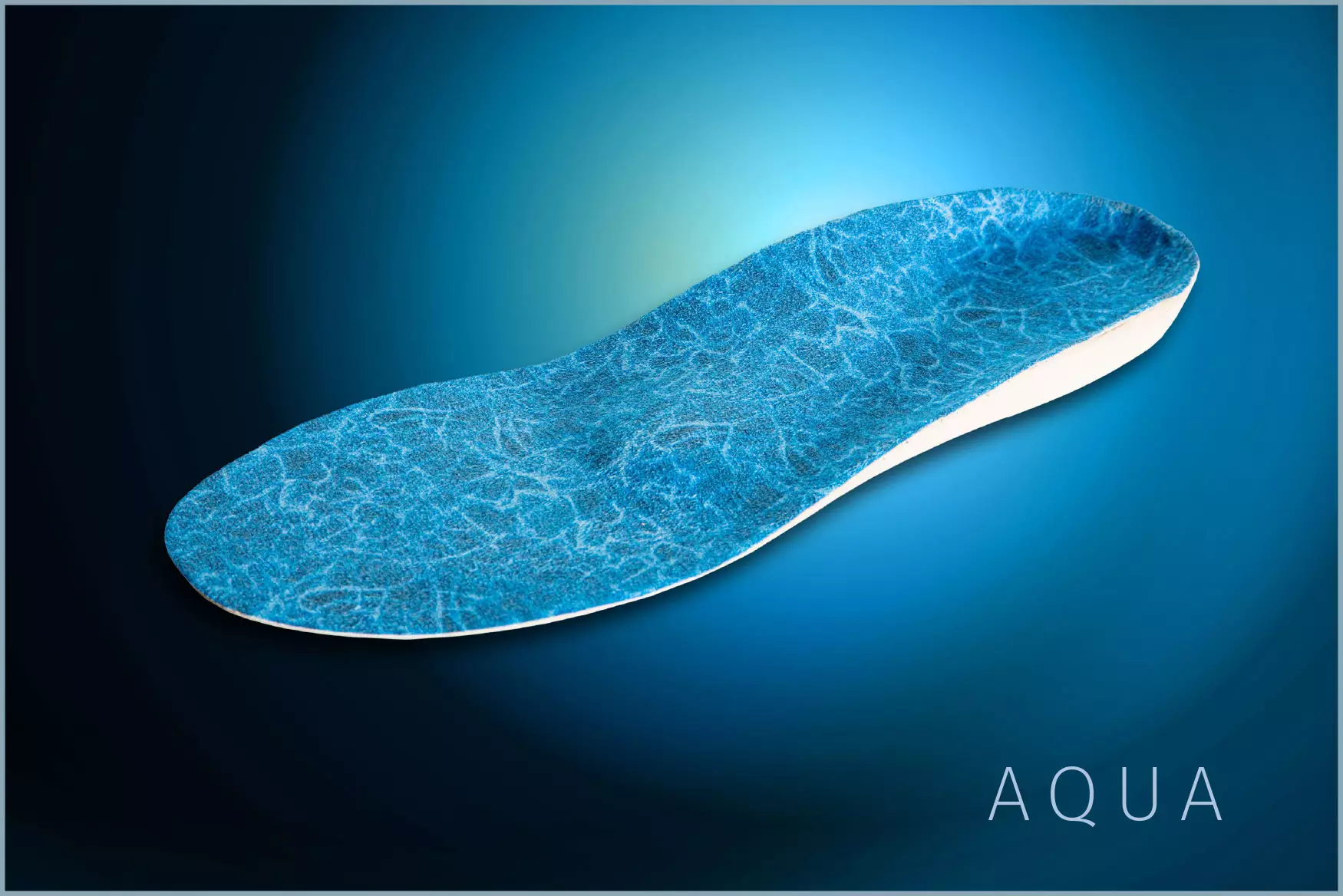 orthopädische, maßgefertigte Schuheinlage mit Wasserstruktur