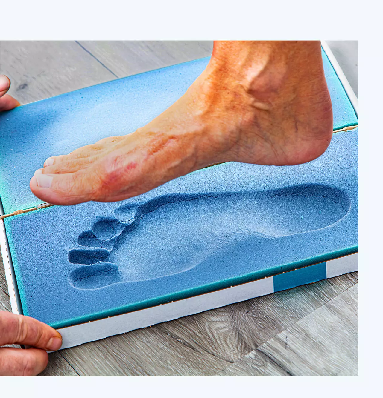 Ablauf orthopädische Fußversorgung, Trittschaumspur, Trittschaumabdruck, Fußabdruck